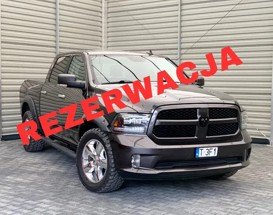 samochody osobowe Dodge RAM cena 139000 przebieg: 62745, rok produkcji 2017 z Dobrzany